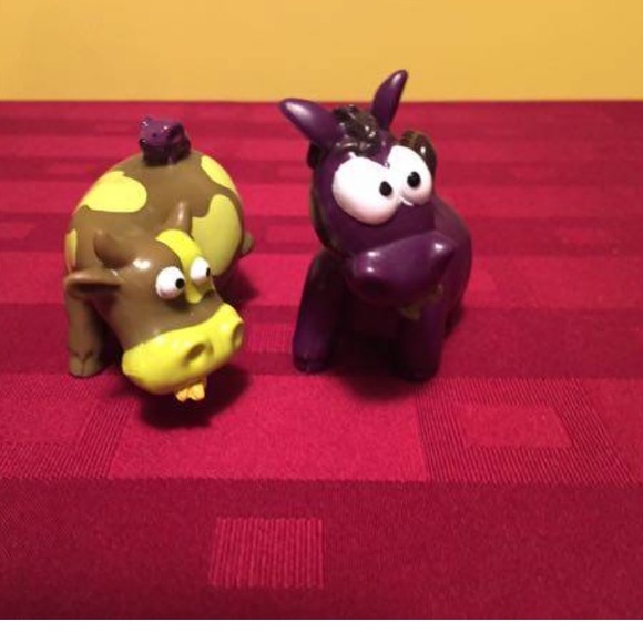 Barnyard Silly/Rubbery/Solid Animal Figures - Picture 3 of 14